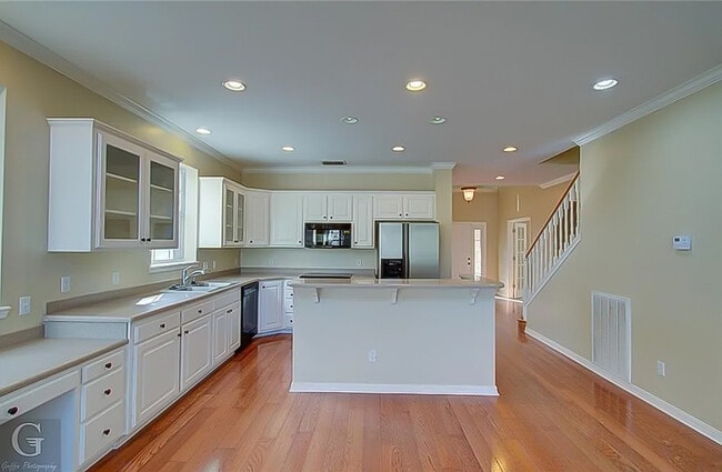 Photo - 110 Diana Dr