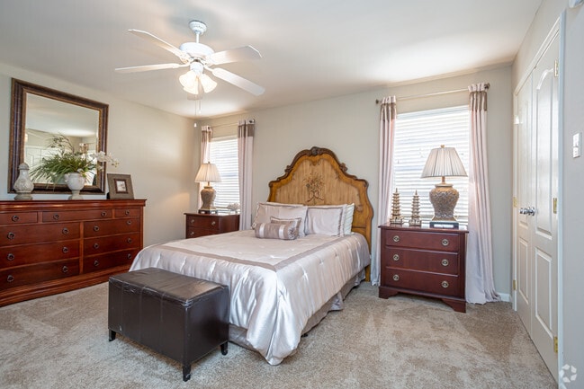 3 BR, 2 BA - 1525 SF