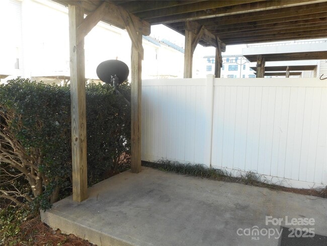 Photo - 8145 Millwright Ln