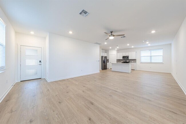 Photo - 2404 Tucker Ln