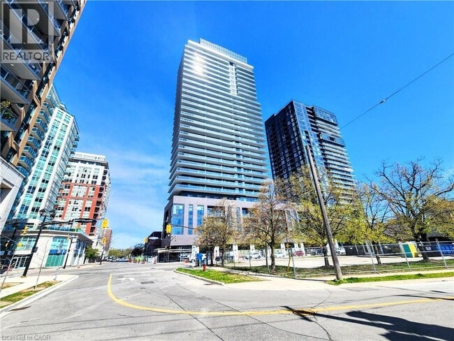 Photo - 2075 Lakeshore Rd. Unité 1006