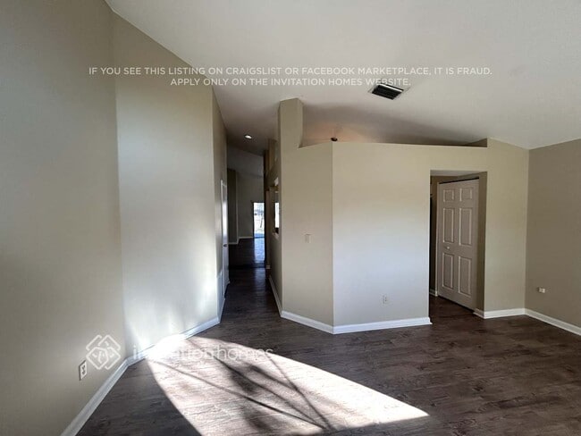 Photo - 1916 Bridgehampton Pl