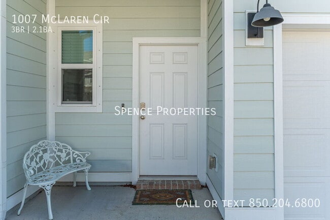 Photo - 1007 McLaren Cir
