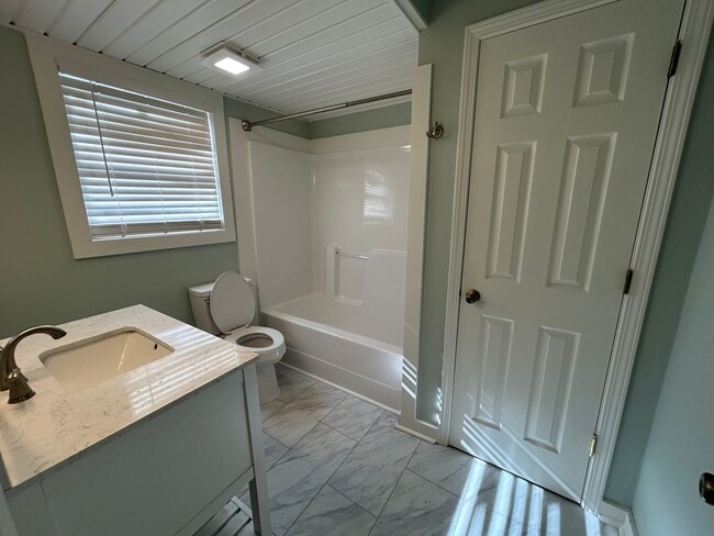 Photo - 229 N Church Ave Unidad 229 N. Church Apt. 2