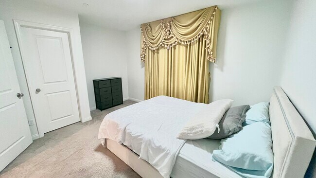 Photo - 727 Torrey Ct