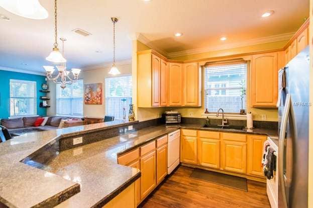 Photo - 1403 Catherine St