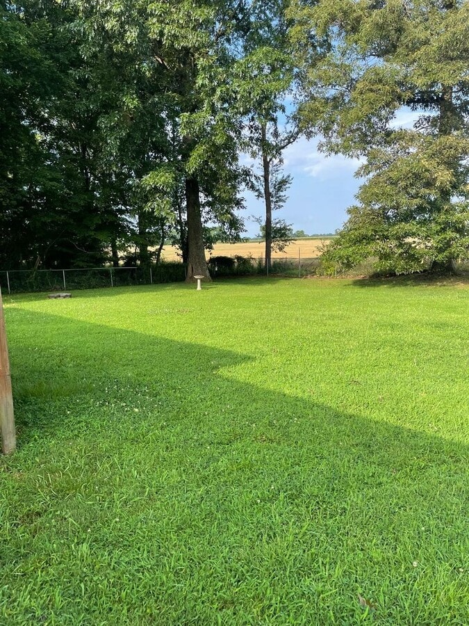 Photo - 3 Bedroom Dog Friendly Home For Rent Near Exit 1