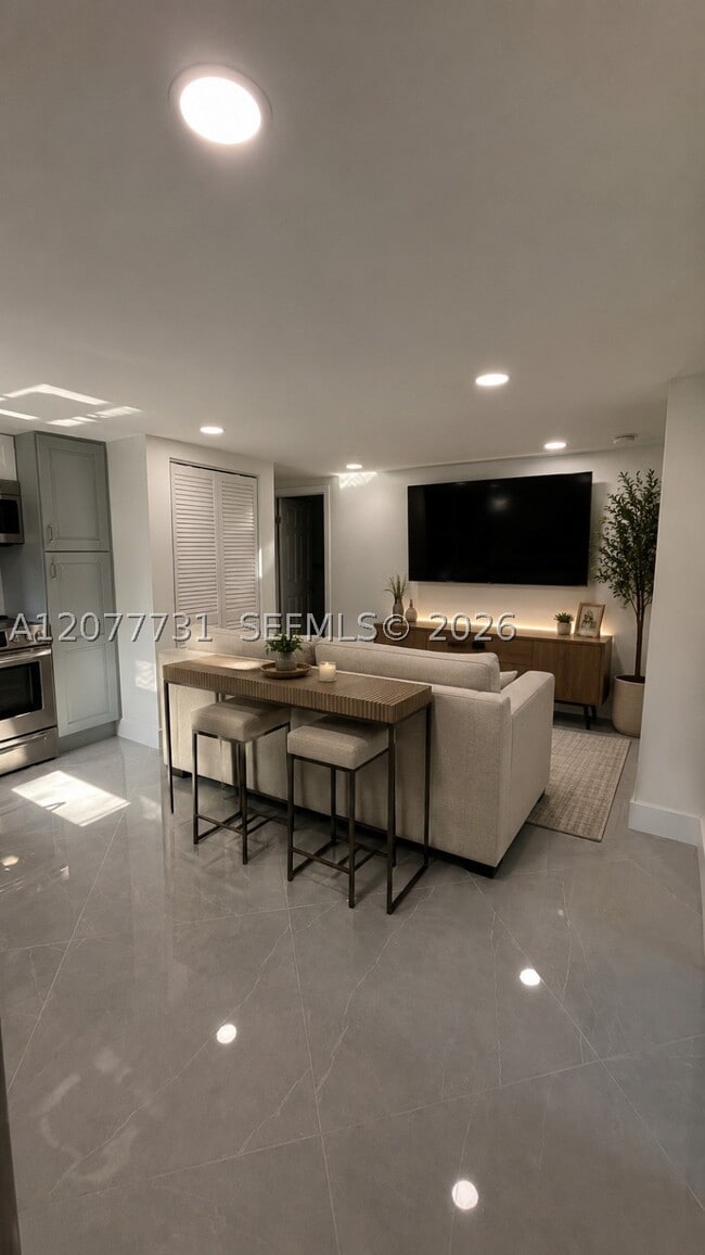 305 NE 58th St