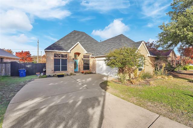 Photo - 636 Huntington Ln