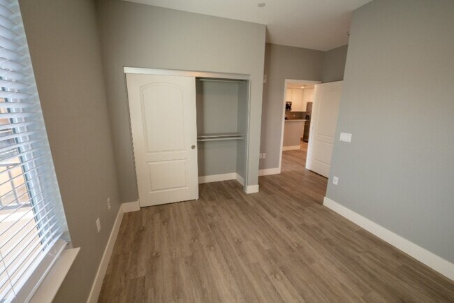 Photo - Hopper Lane Apartments