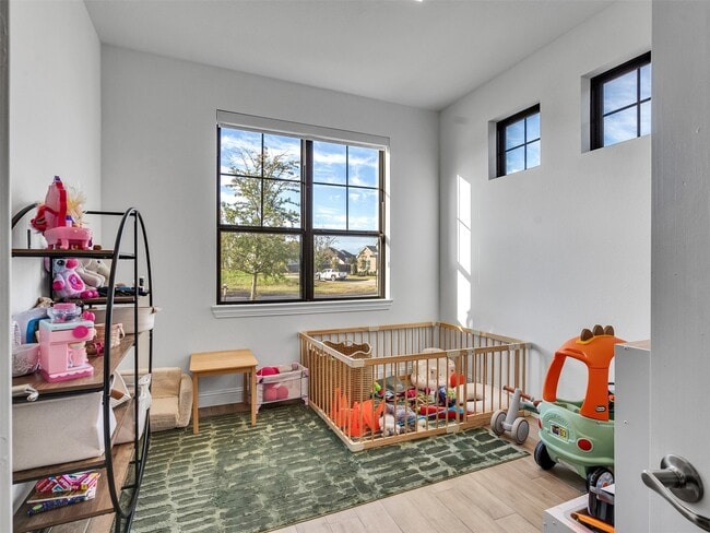 Photo - 913 Goose Creek St