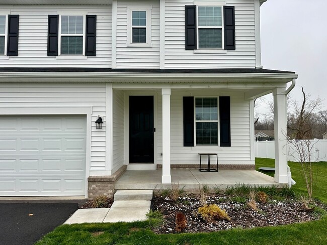 Photo - 3 Bedroom, 2.5 Bath, Single Family Homes