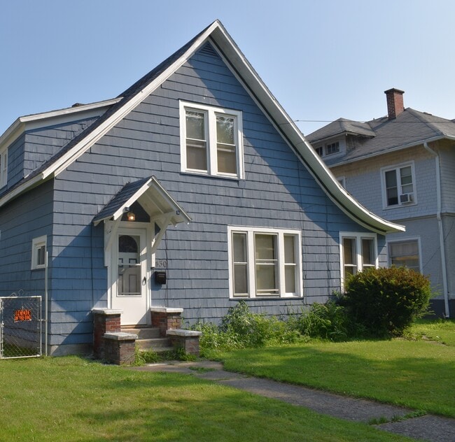 Building Photo - 430 W Clinton St Unit A Rental