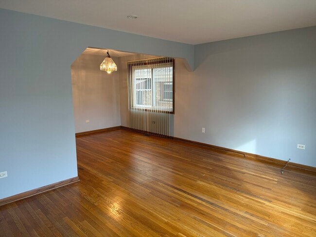 Photo - 3742 N Harlem Ave Unit 1