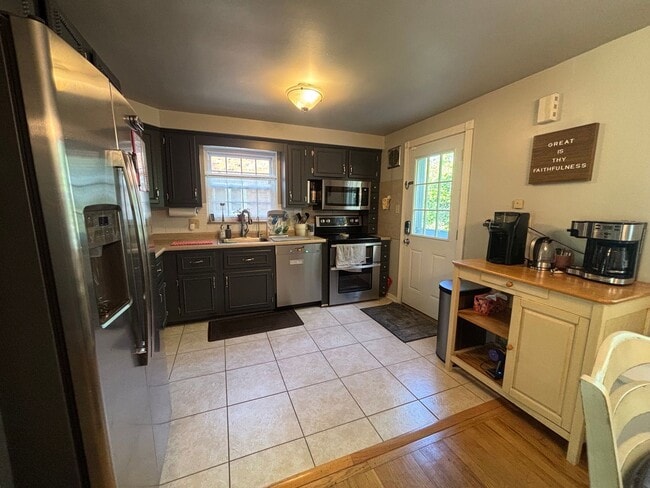 Photo - Beautiful 4 Bedroom Home In Mt. Lebanon!