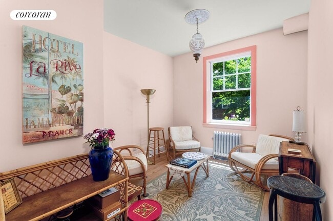 Building Photo - 27 Commerce St