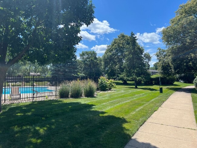 Building Photo - 1400 Light Road Unit 14-105