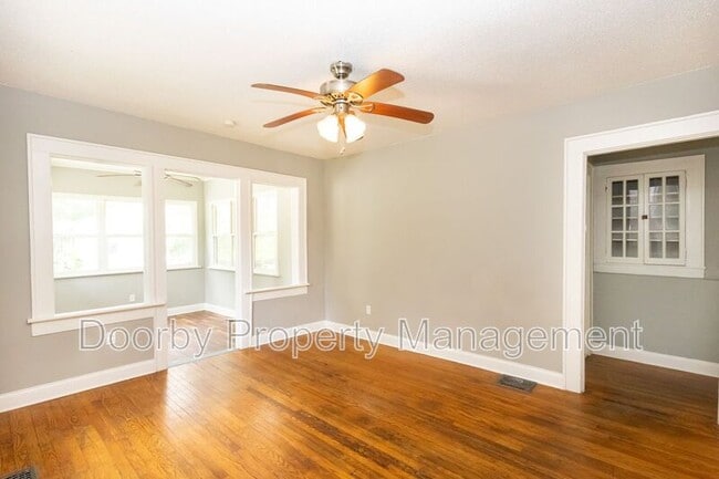 Photo - 1812 John Ross Rd