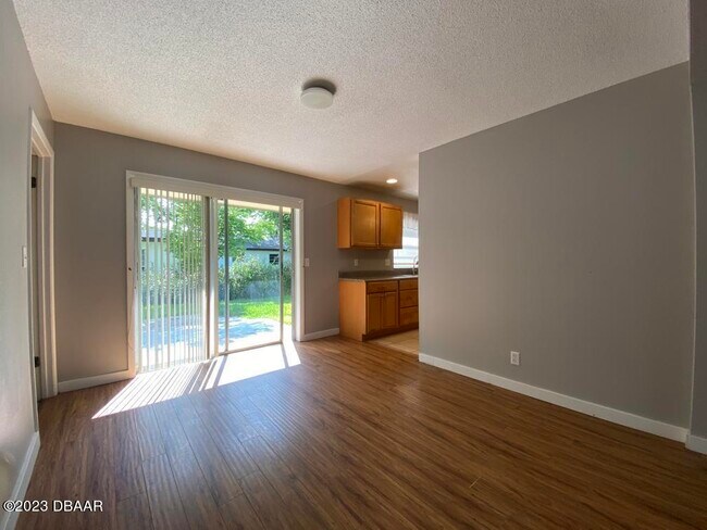 Photo - 293 Michael Ave