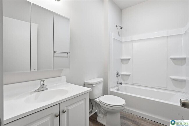 109 S Centre St Unit 7