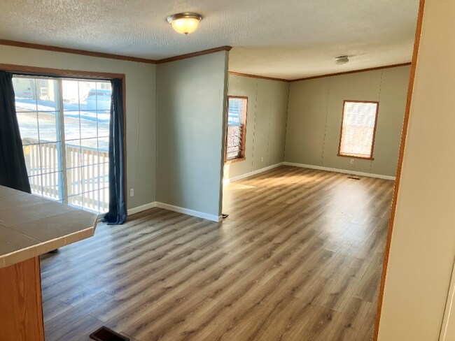 Photo - 200 N 28th St