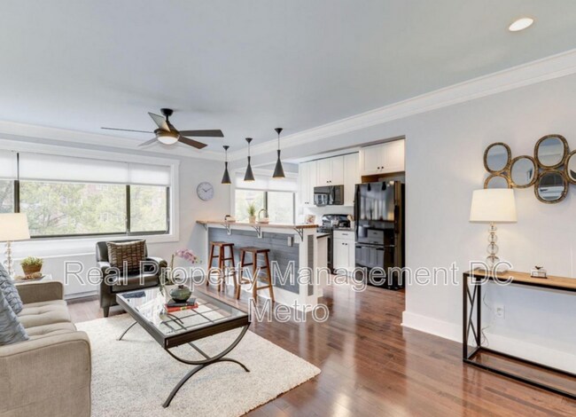 Photo - 3701 Connecticut Ave NW Unidad Apt 439