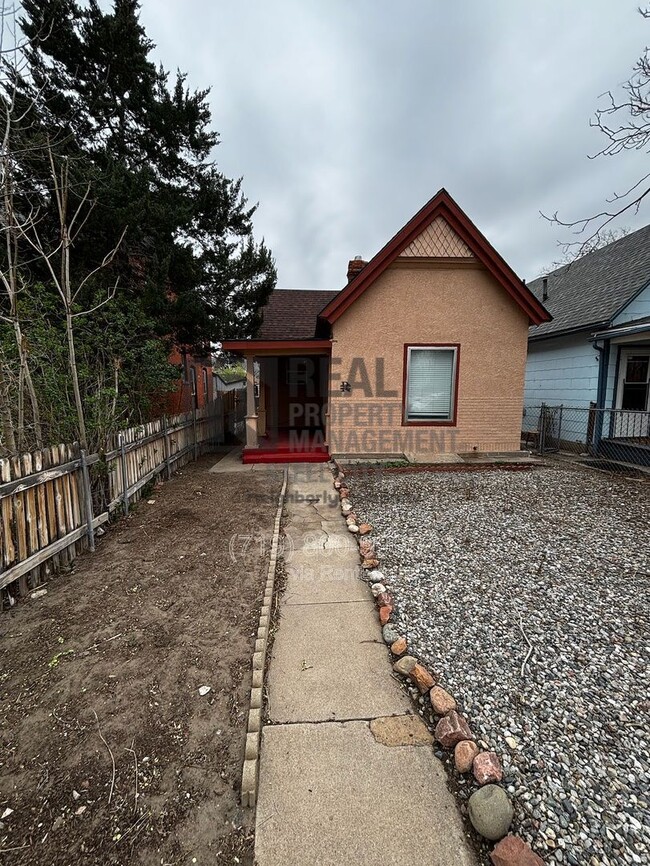 Building Photo - 218 Polk St