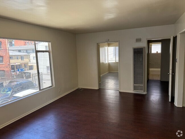 Building Photo - 749 S Berendo St Rental