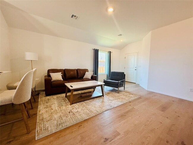 Photo - 5941 Bradford Pear Ln