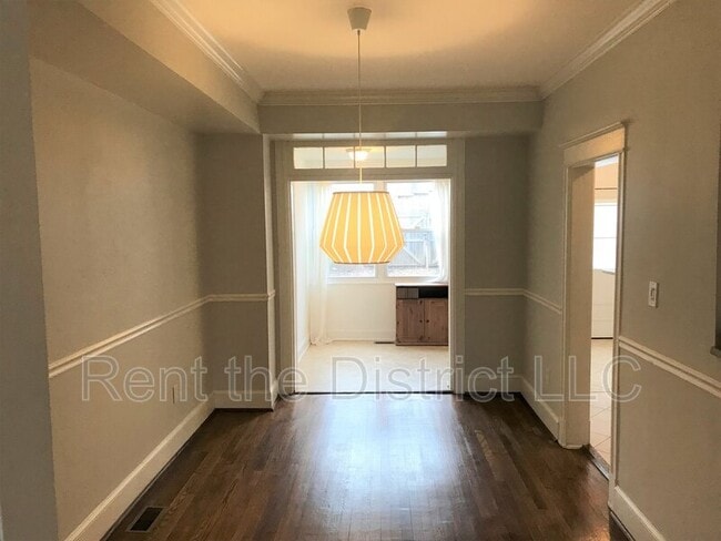 1512 Trinidad Ave NE