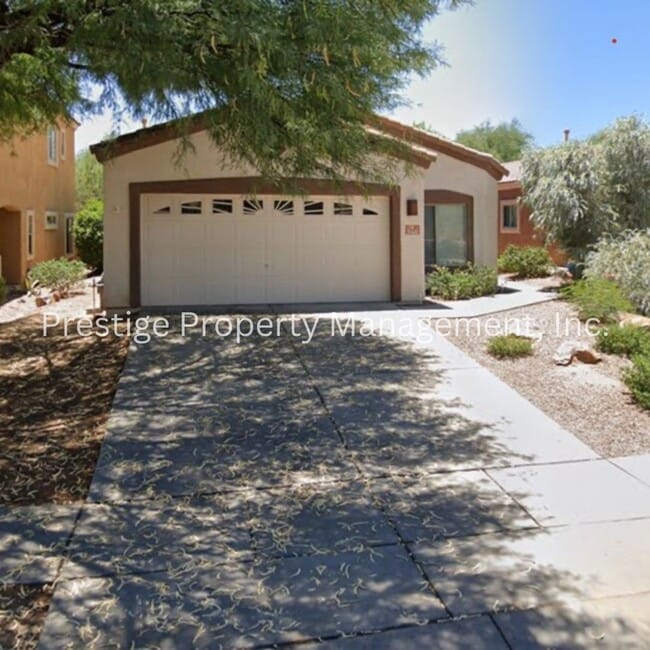 Building Photo - 3/2 Charming Sahuarita Home!!