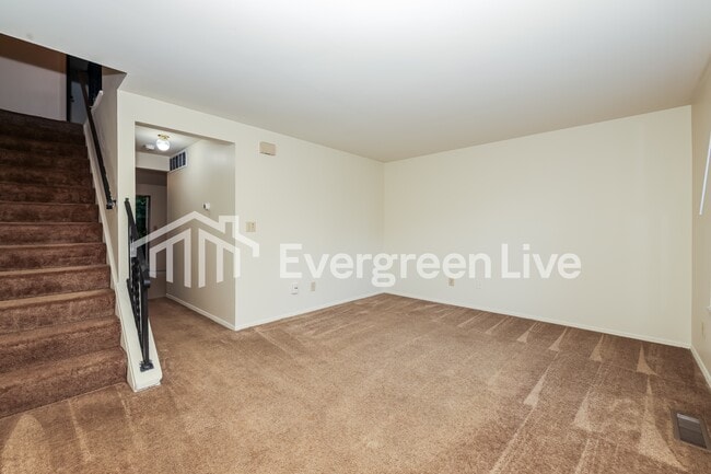 Photo - 8197 Mt Carmel St