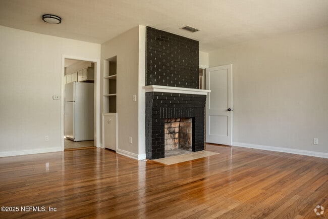 Building Photo - 5615 Duke Rd Rental