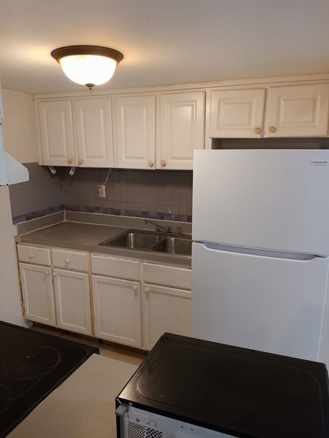 Photo - 1450 Holden Ave Unidad D