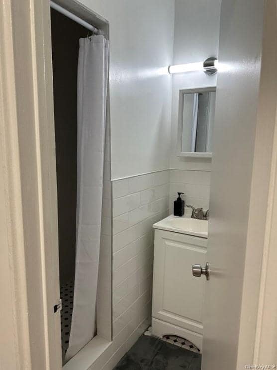 Photo - 1133 Midland Ave Unidad 1K