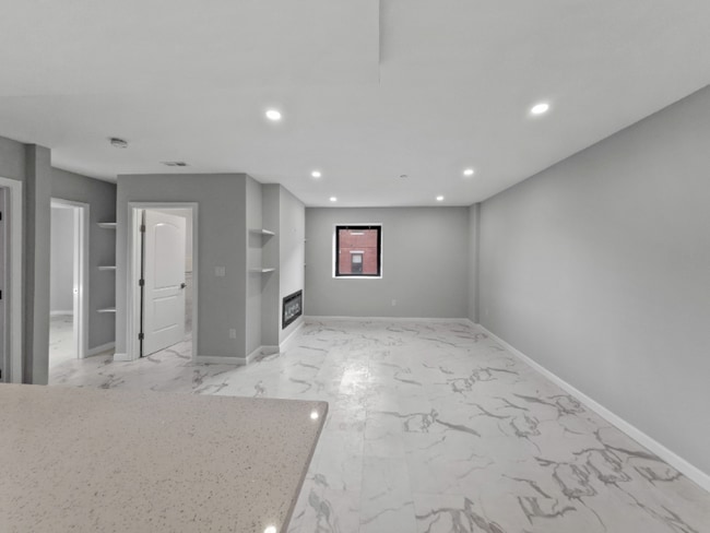 Photo - 225-235 Essex St Unit 3-5