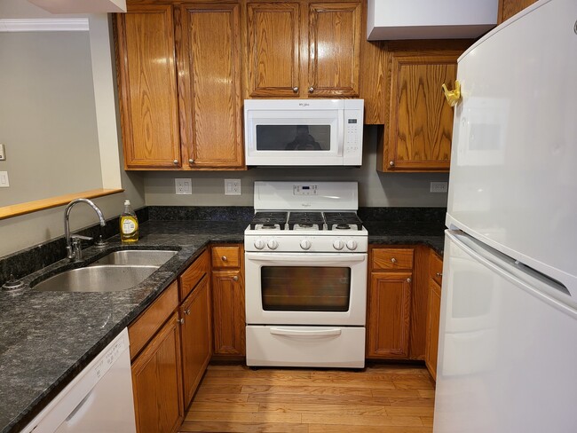 Photo - 2403 W Flournoy St Unit A