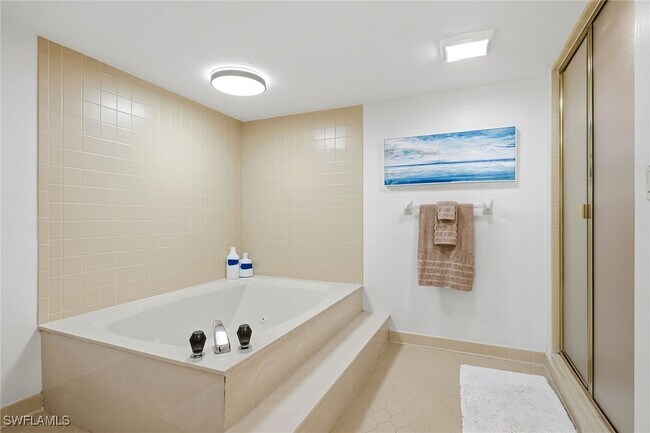 Photo - 5601 Turtle Bay Dr Unit 2003