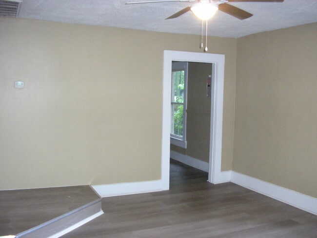 Photo - 1421 Stubbins St