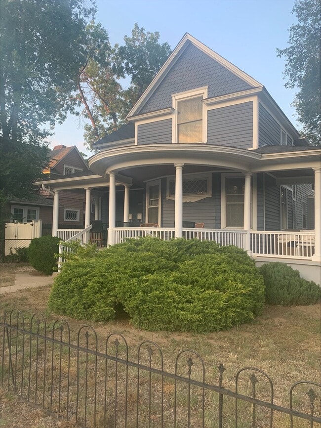Building Photo - 1217 N Weber St