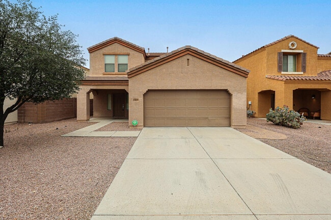 Building Photo - 12039 W Leather Ln