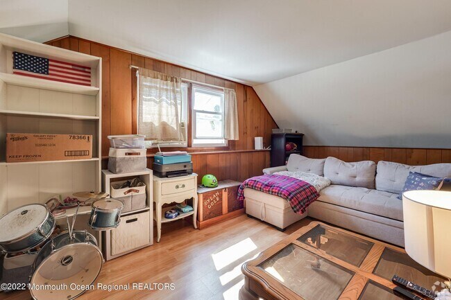 Building Photo - 23 Briarcliff Pl Unit 2 Rental