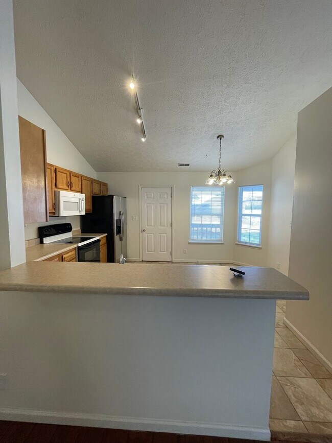 Photo - 2126-2128 Cliburn Road--TBROS Unidad 2128 Cliburn Road