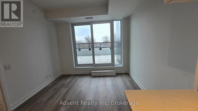 Photo - 1660 Bloor St W Unit 509