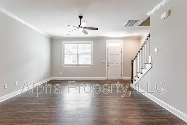 Photo - 18 Alderly Way