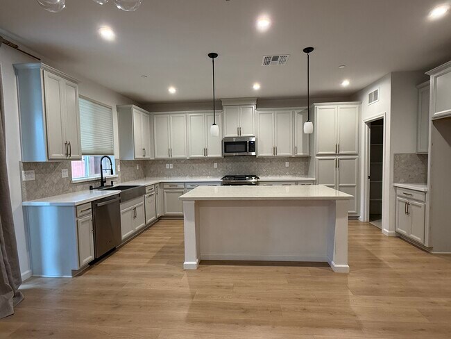 Photo - 1580 Blue Moon Ln