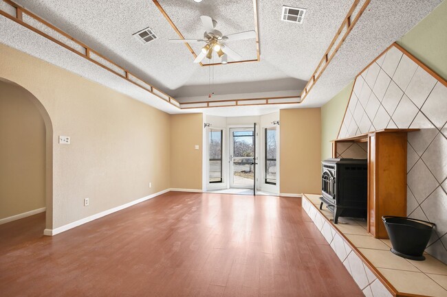 Photo - 3 bedroom 2 bath home with Acreage