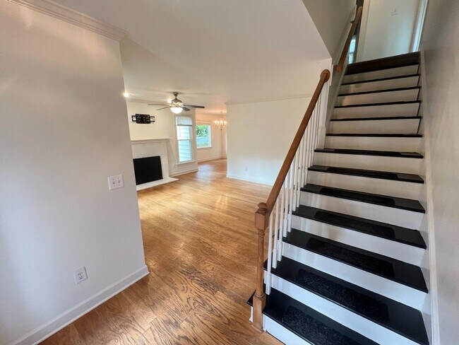 Photo - Cozy 3 bedroom home within minutes to Bond Park