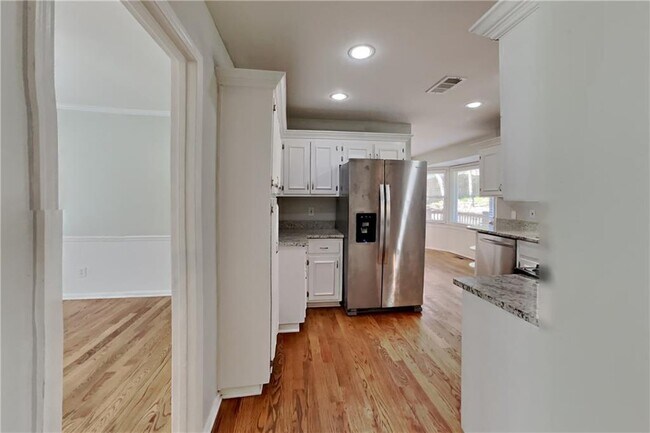 Photo - 210 Weatherstone Pkwy