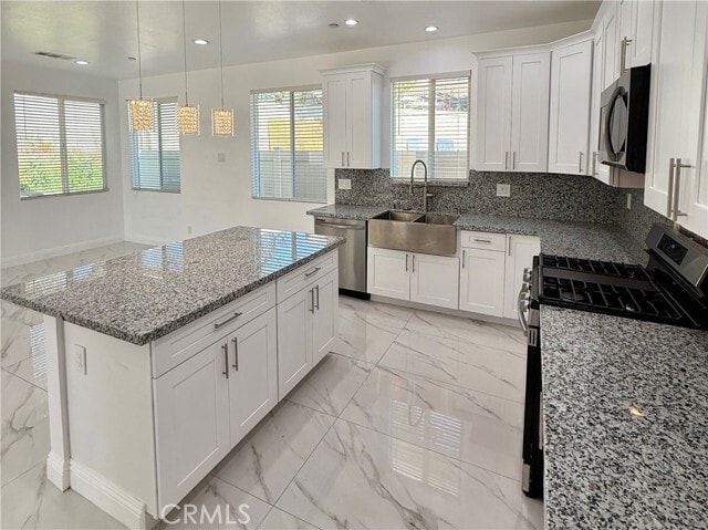 Photo - 2199 Whitman Way